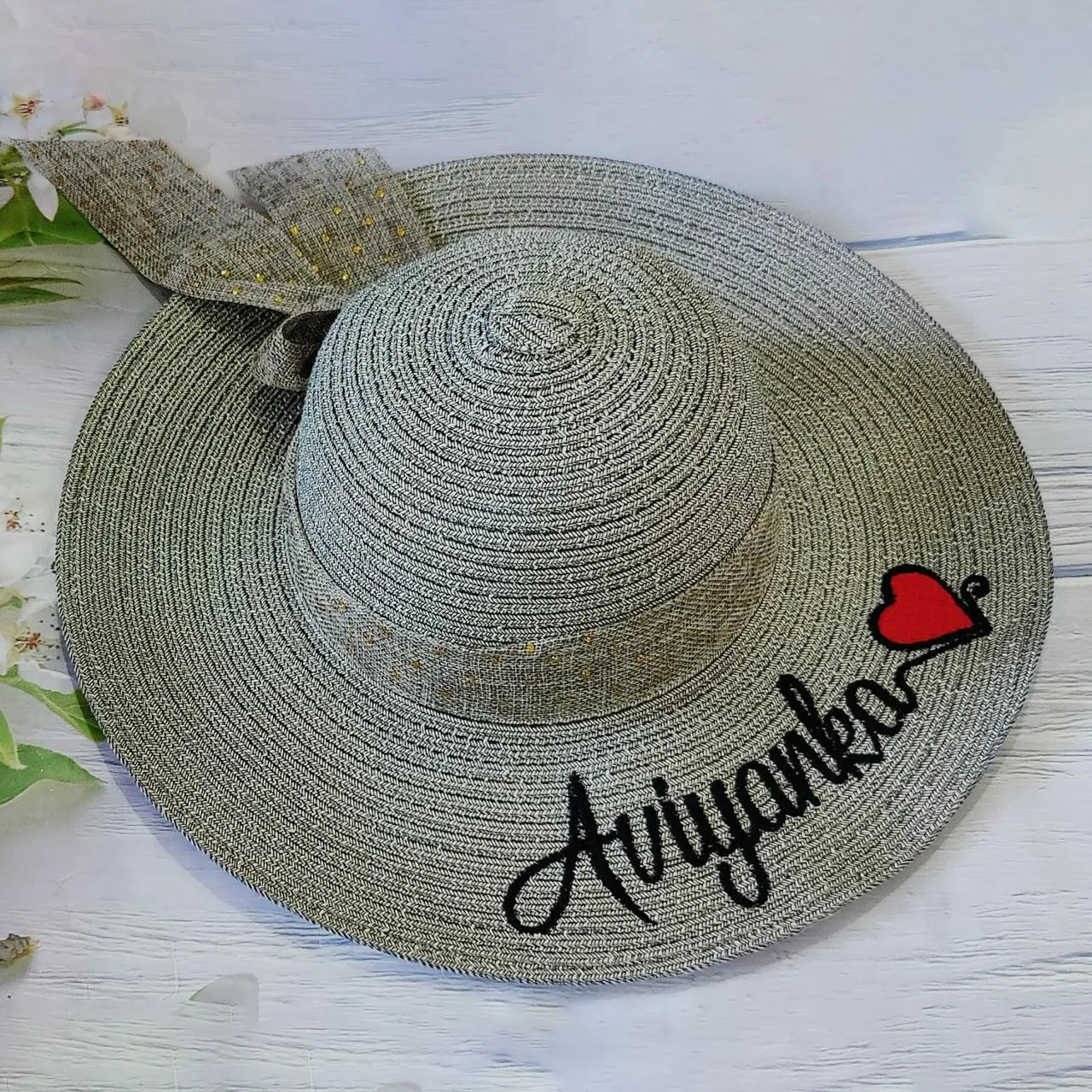 Beach Hat - Display Image 2